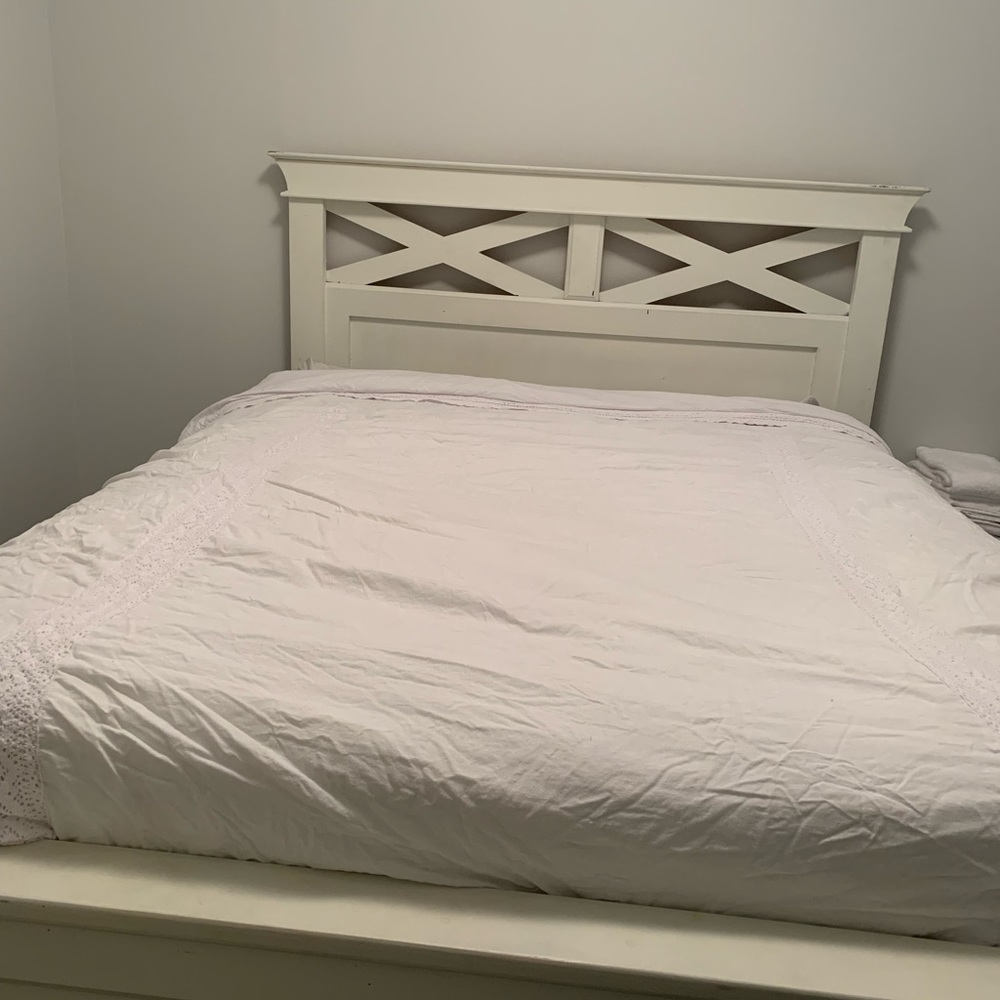 Simply Shabby Chic Queen Comforter